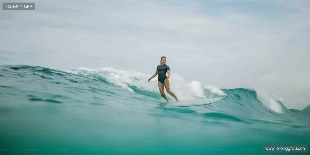 运动装备，你的专属战衣！👟